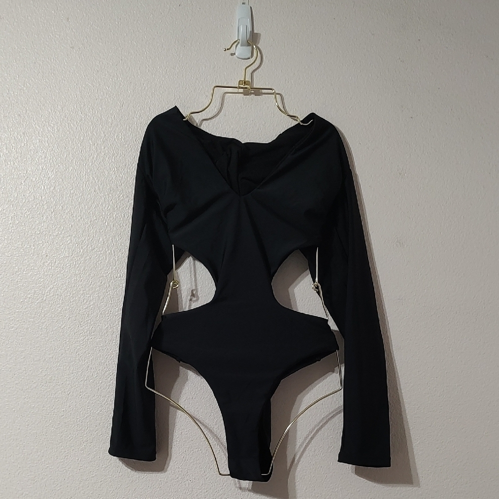 Black Long Sleeve One Piece Swimsuit/ Rash Guard Size XL